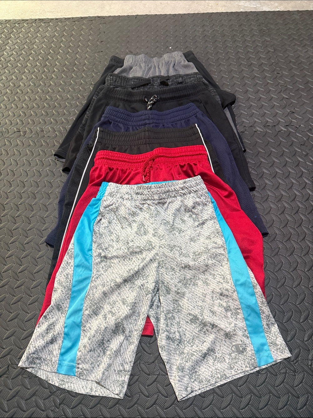 Under Armour & Other Boys Athletic Shorts Huge Bundle Medium 7/8